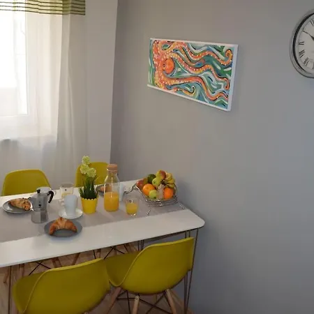 Cosy Aura 3, 100m From Amphitheater Appartamento Pola