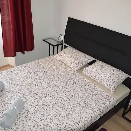 Apartmán Cosy Aura 3, 100m From Amphitheater Pula